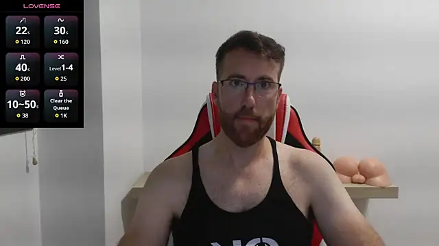 Snapshot of machohiberiko chatting on 09.15.25 machohiberiko online show from 09.15.25