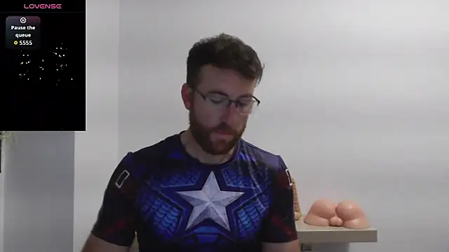 Snapshot of machohiberiko chatting on 10.07.25 machohiberiko online show from 10.07.25