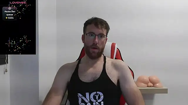 Snapshot of machohiberiko chatting on 11.10.25 machohiberiko online show from 11.10.25