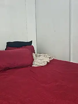 Snapshot of callonje chatting on 11.28.25 callonje online show from 11.28.25