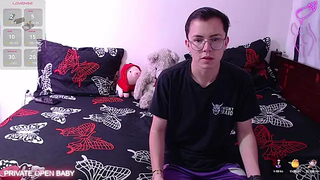 Snapshot of Tina_4_Charlie chatting on 10.23.25 Tina 4 Charlie online show from 10.23.25