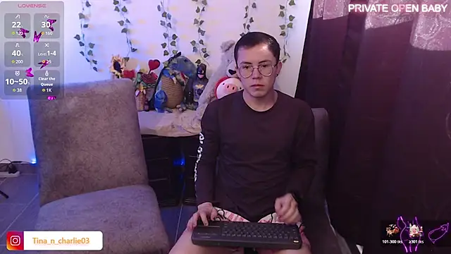 Snapshot of Tina_4_Charlie chatting on 12.03.25 Tina 4 Charlie online show from 12.03.25