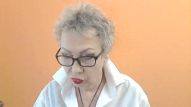 NessyJenixs online show from 11.23.25