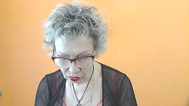 NessyJenixs online show from 05.09.26