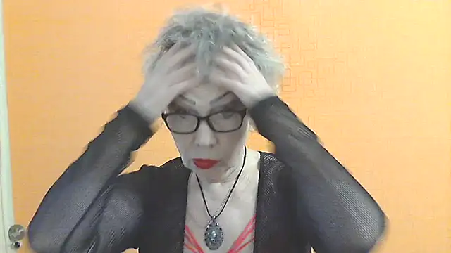 NessyJenixs online show from 05.13.26
