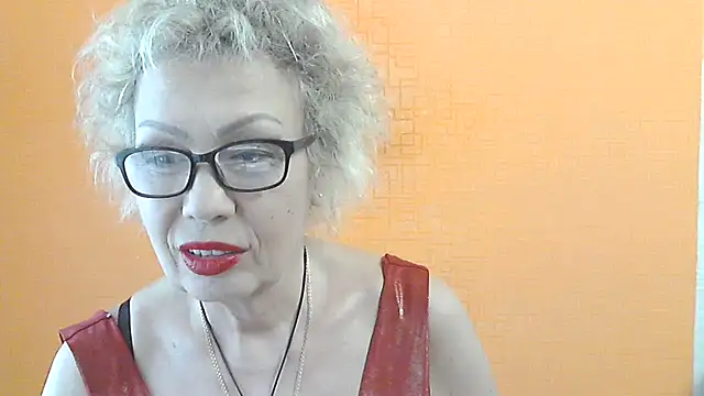 NessyJenixs online show from 05.25.26