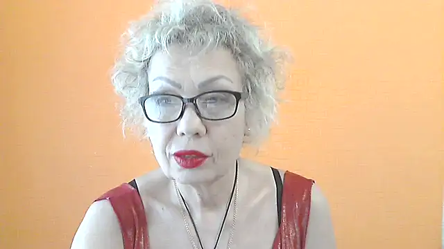 NessyJenixs online show from 05.26.26