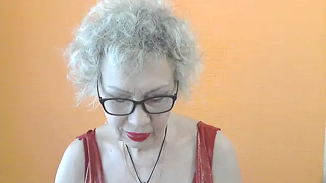 NessyJenixs online show from 06.09.26