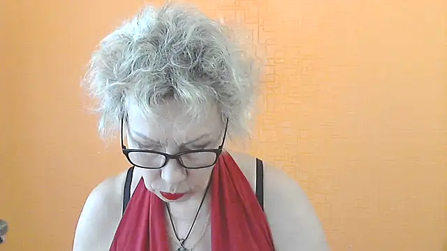 NessyJenixs online show from 06.17.26