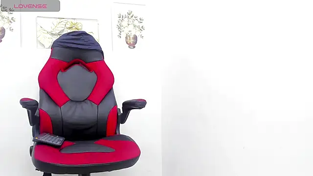 Snapshot of carlos_alber12 chatting on 01.30.25 carlos alber12 online show from 01.30.25