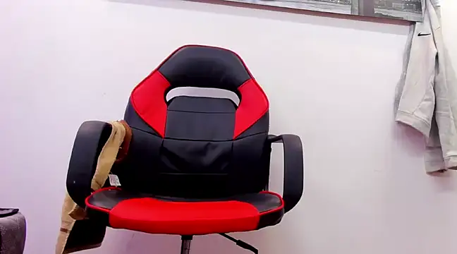 Snapshot of carlos_alber12 chatting on 02.23.25 carlos alber12 online show from 02.23.25