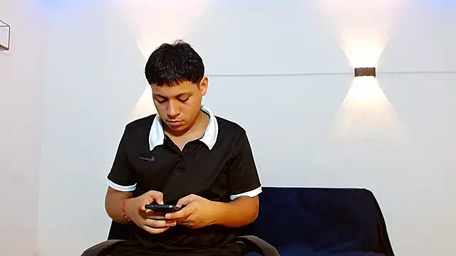 Tylerdrdn online show from 11.07.25