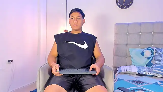 Tylerdrdn online show from 11.12.25