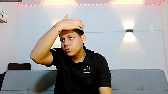 Tylerdrdn online show from 11.29.25