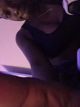 Snapshot of theprettysoles chatting on 04.05.26 theprettysoles online show from 04.05.26