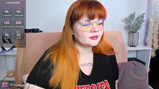 Snapshot of missmayaqueen chatting on 02.09.26 missmayaqueen online show from 02.09.26