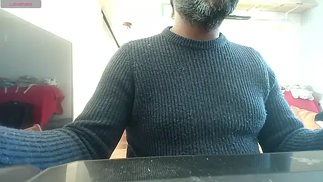 Snapshot of IndienTiger chatting on 03.04.25 IndienTiger online show from 03.04.25