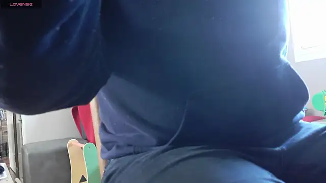 Snapshot of IndienTiger chatting on 10.24.25 IndienTiger online show from 10.24.25