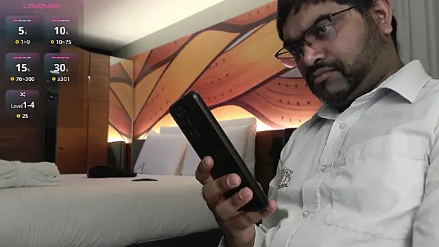 Snapshot of IndienTiger chatting on 01.13.26 IndienTiger online show from 01.13.26