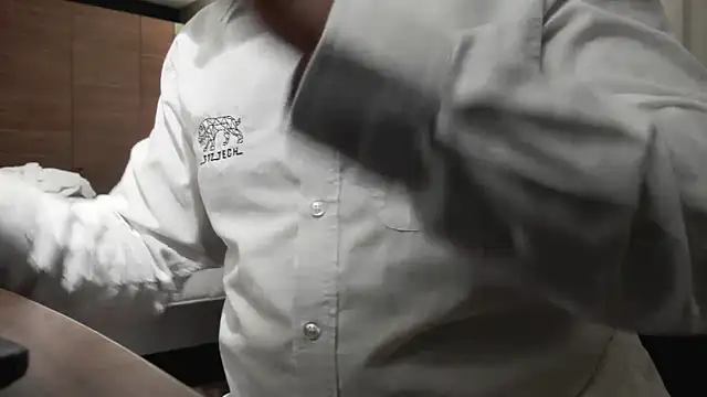 Snapshot of IndienTiger chatting on 02.17.26 IndienTiger online show from 02.17.26