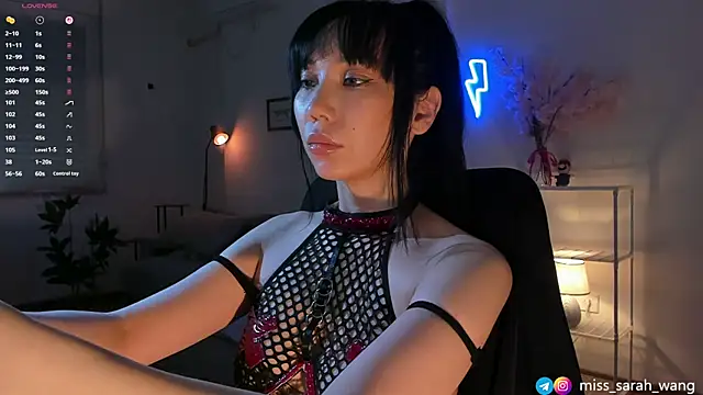 Snapshot of sarah_wang chatting on 05.29.26 sarah wang online show from 05.29.26