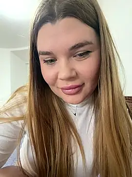 Snapshot of ella_zzz chatting on 02.02.26 ella zzz online show from 02.02.26