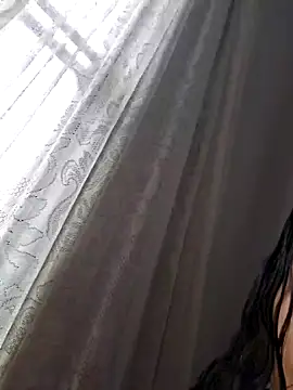 Snapshot of novinhatransexy chatting on 02.04.25 novinhatransexy online show from 02.04.25