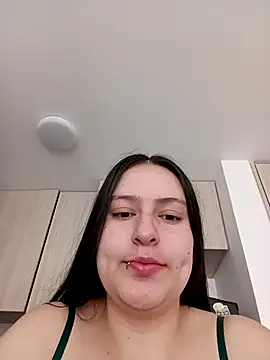 Snapshot of ary-cooper chatting on 01.11.26 ary-cooper online show from 01.11.26