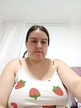 Snapshot of ary-cooper chatting on 03.08.26 ary-cooper online show from 03.08.26