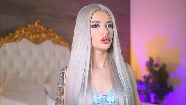 Juicy Jessye online show from 02.20.25