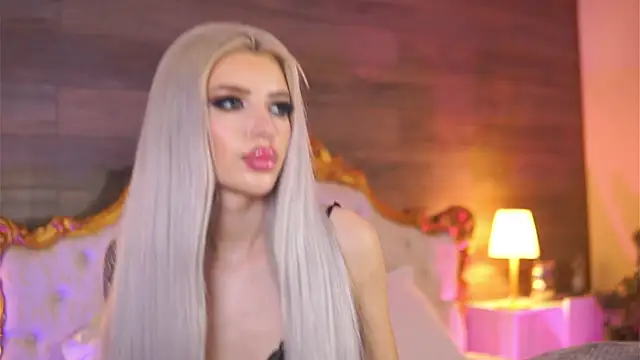 Juicy Jessye online show from 03.12.25