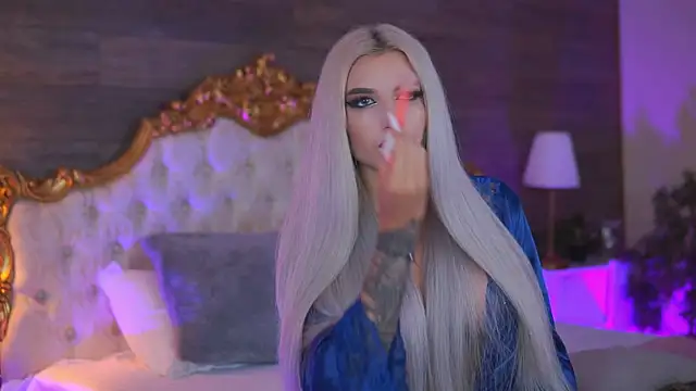 Juicy Jessye online show from 09.08.25