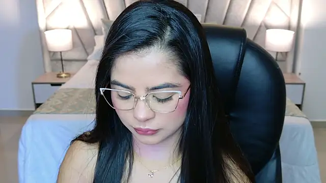 Layla Breezee online show from 07.12.26