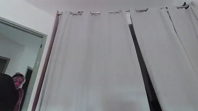 Snapshot of serena__vedette chatting on 09.16.25 serena vedette online show from 09.16.25