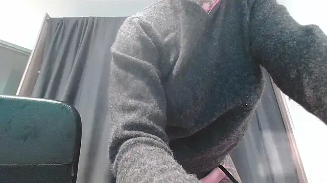 Snapshot of serena__vedette chatting on 11.10.25 serena vedette online show from 11.10.25