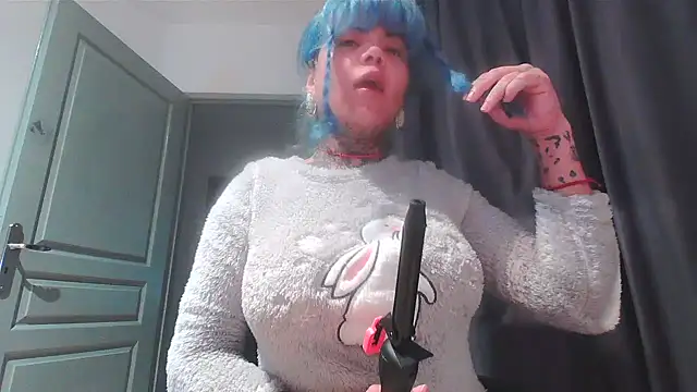 Snapshot of serena__vedette chatting on 11.29.25 serena vedette online show from 11.29.25