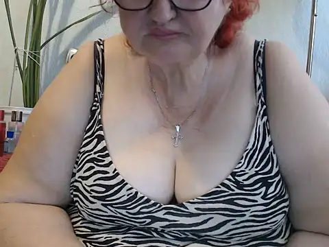 Snapshot of DeniseeRosea chatting on 06.23.26 DeniseeRosea online show from 06.23.26