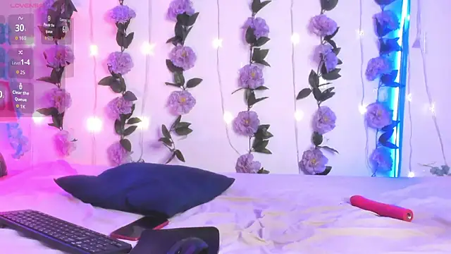 izan 20 online show from 07.03.26