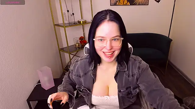 Manic pixie  online show from 10.22.25