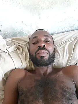 Snapshot of onewinnertee chatting on 10.22.25 onewinnertee online show from 10.22.25