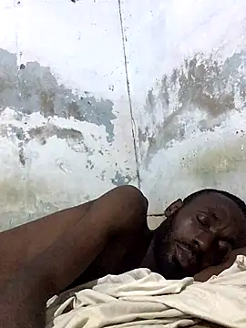 Snapshot of onewinnertee chatting on 11.12.25 onewinnertee online show from 11.12.25