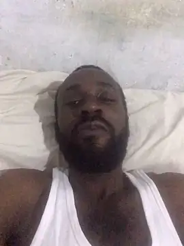 Snapshot of onewinnertee chatting on 11.28.25 onewinnertee online show from 11.28.25