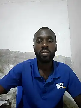 Snapshot of onewinnertee chatting on 12.19.25 onewinnertee online show from 12.19.25