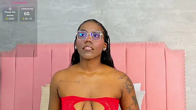 Alaia Colins online show from 04.27.26