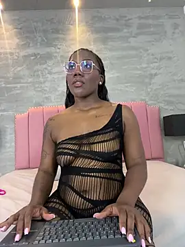 Alaia Colins online show from 05.06.26