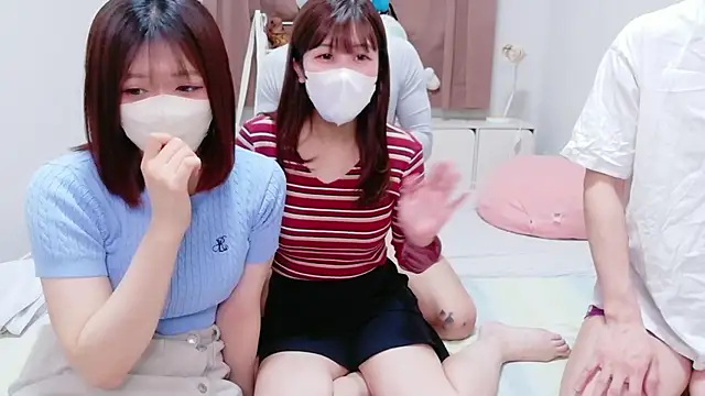 NA-KAREN-V8 online show from 04.29.26