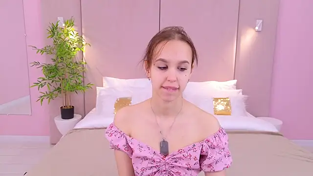 SandraTucker online show from 02.23.25