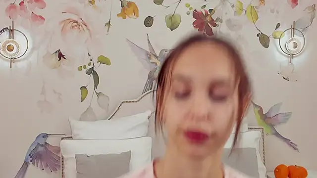 SandraTucker online show from 10.07.25