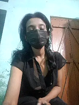 Snapshot of Bong-lady chatting on 02.26.25 Bong-lady online show from 02.26.25