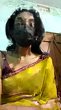 Snapshot of Bong-lady chatting on 03.12.25 Bong-lady online show from 03.12.25